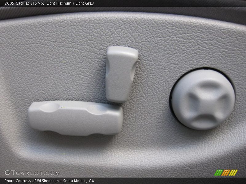 Light Platinum / Light Gray 2005 Cadillac STS V6