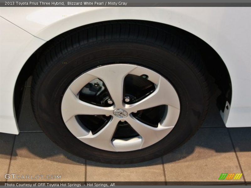 Blizzard White Pearl / Misty Gray 2013 Toyota Prius Three Hybrid