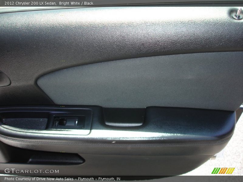 Bright White / Black 2012 Chrysler 200 LX Sedan