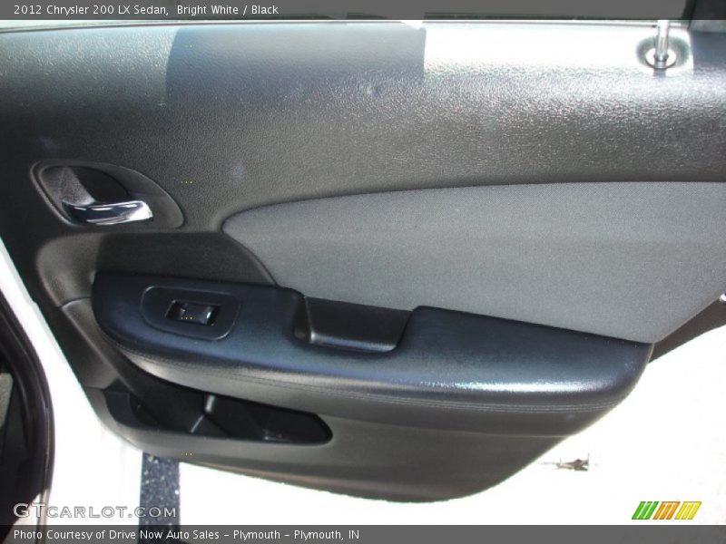 Bright White / Black 2012 Chrysler 200 LX Sedan