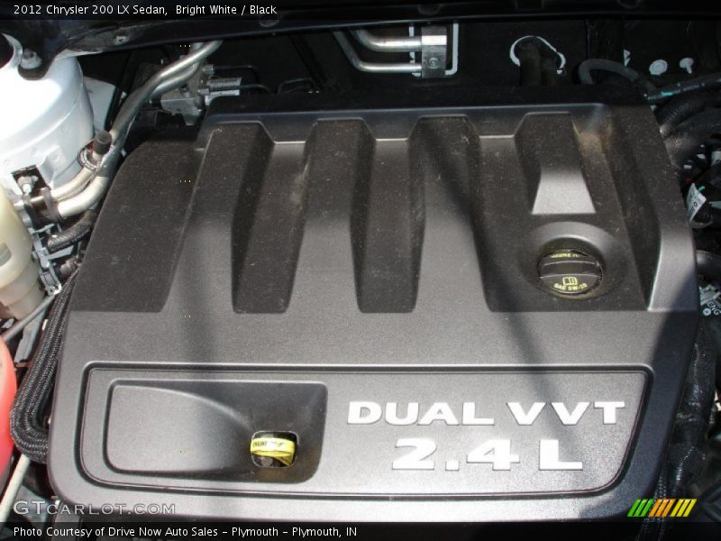 Bright White / Black 2012 Chrysler 200 LX Sedan