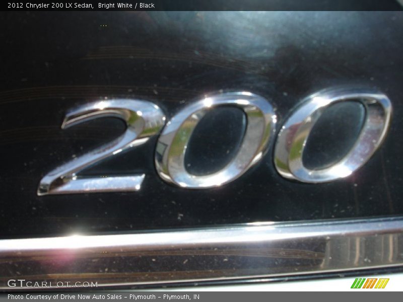Bright White / Black 2012 Chrysler 200 LX Sedan