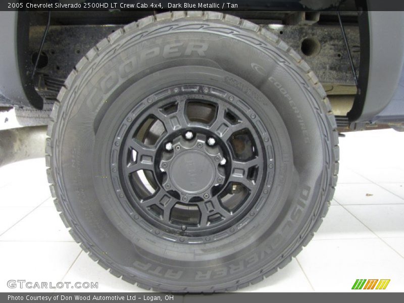 Custom Wheels of 2005 Silverado 2500HD LT Crew Cab 4x4