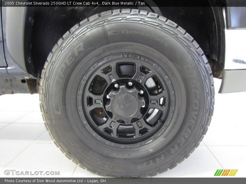 Custom Wheels of 2005 Silverado 2500HD LT Crew Cab 4x4