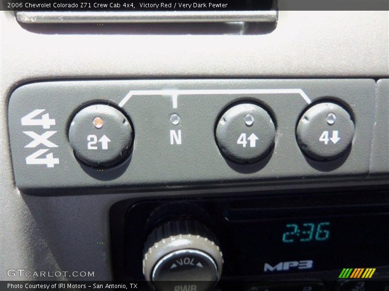 Victory Red / Very Dark Pewter 2006 Chevrolet Colorado Z71 Crew Cab 4x4