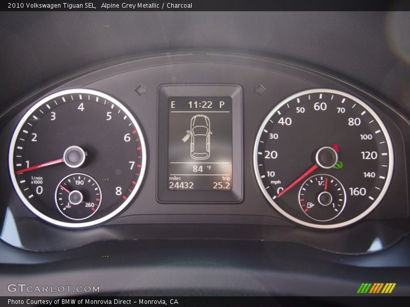 Alpine Grey Metallic / Charcoal 2010 Volkswagen Tiguan SEL