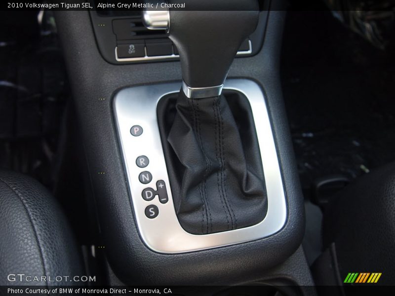 Alpine Grey Metallic / Charcoal 2010 Volkswagen Tiguan SEL