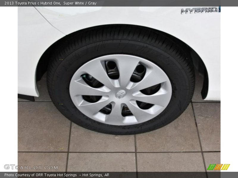Super White / Gray 2013 Toyota Prius c Hybrid One