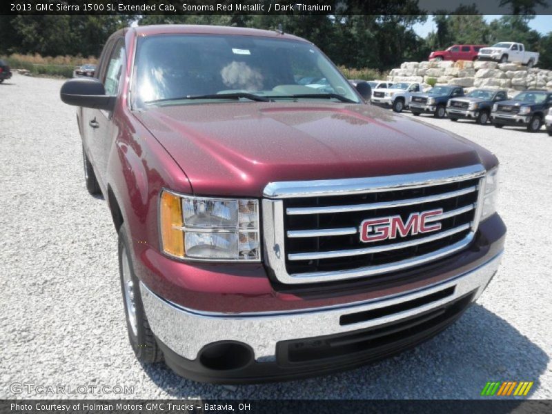 Front 3/4 View of 2013 Sierra 1500 SL Extended Cab