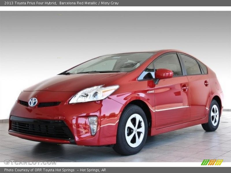 Front 3/4 View of 2013 Prius Four Hybrid
