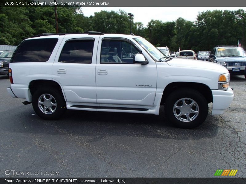 Summit White / Stone Gray 2005 GMC Yukon Denali AWD