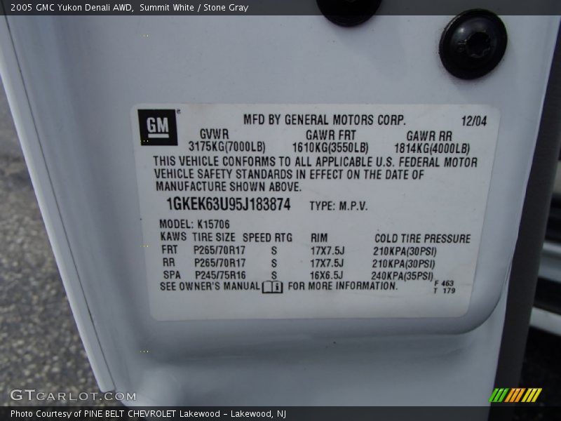 Summit White / Stone Gray 2005 GMC Yukon Denali AWD