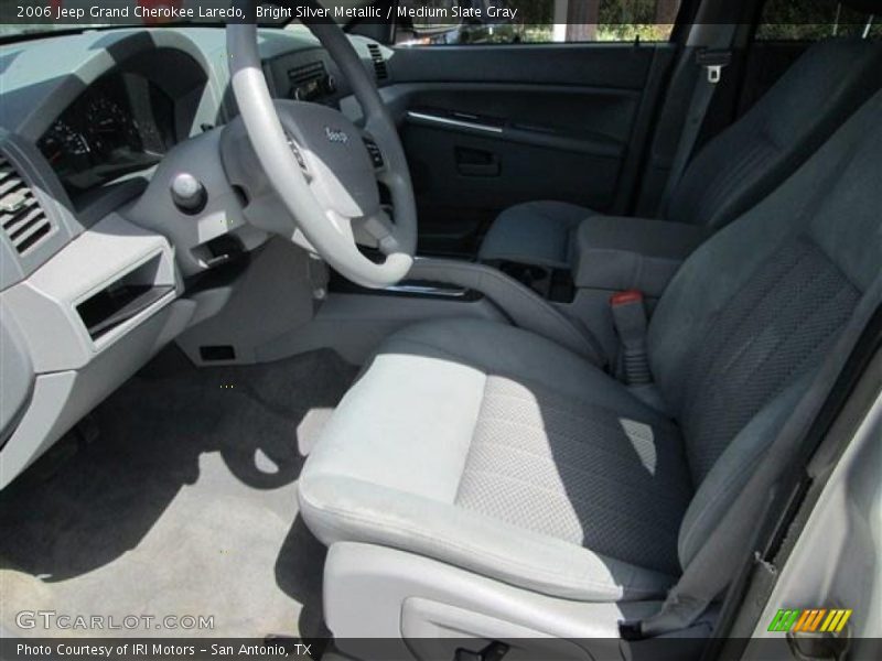 Front Seat of 2006 Grand Cherokee Laredo