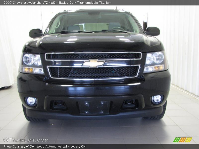Black / Dark Titanium/Light Titanium 2007 Chevrolet Avalanche LTZ 4WD
