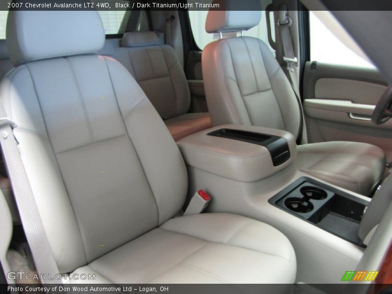 Black / Dark Titanium/Light Titanium 2007 Chevrolet Avalanche LTZ 4WD
