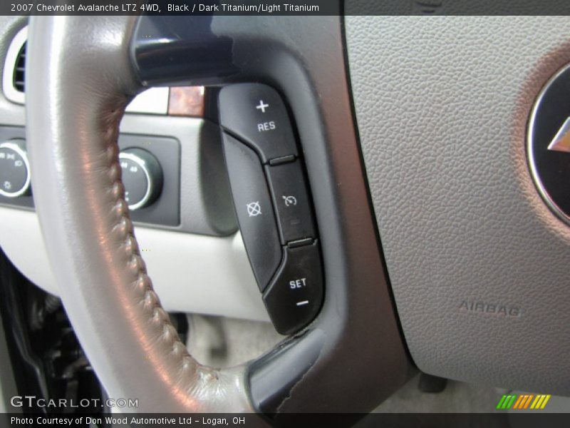 Black / Dark Titanium/Light Titanium 2007 Chevrolet Avalanche LTZ 4WD