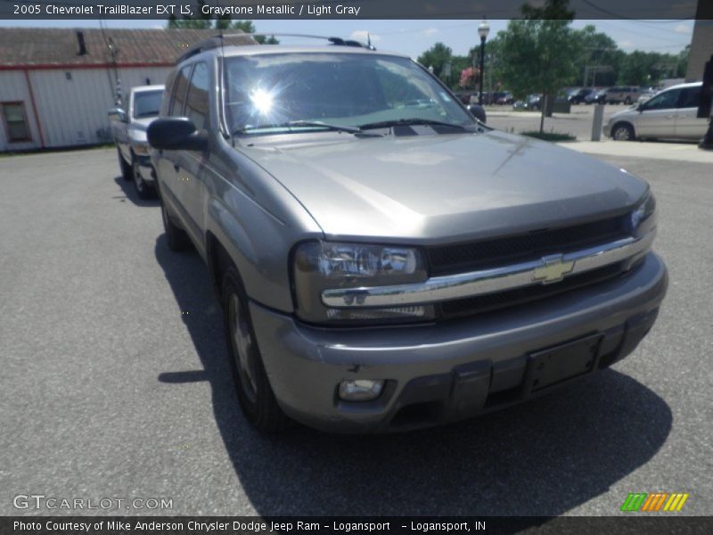 Graystone Metallic / Light Gray 2005 Chevrolet TrailBlazer EXT LS