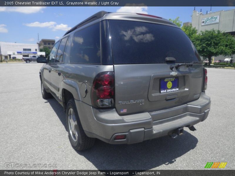 Graystone Metallic / Light Gray 2005 Chevrolet TrailBlazer EXT LS