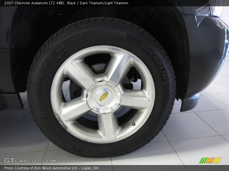 Black / Dark Titanium/Light Titanium 2007 Chevrolet Avalanche LTZ 4WD