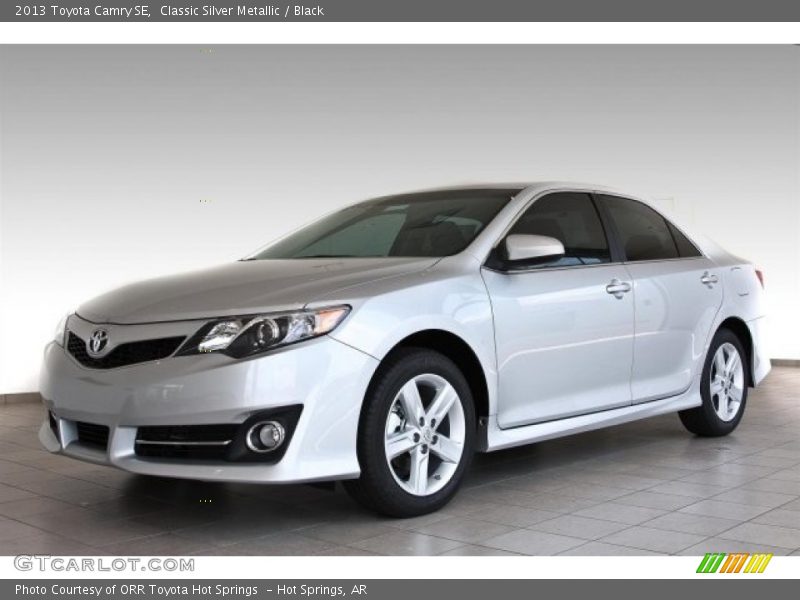Classic Silver Metallic / Black 2013 Toyota Camry SE