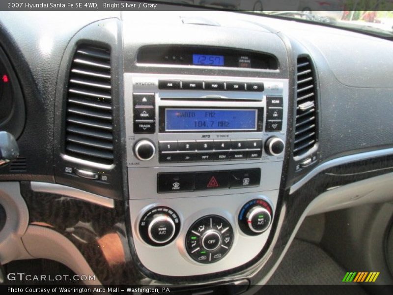 Bright Silver / Gray 2007 Hyundai Santa Fe SE 4WD