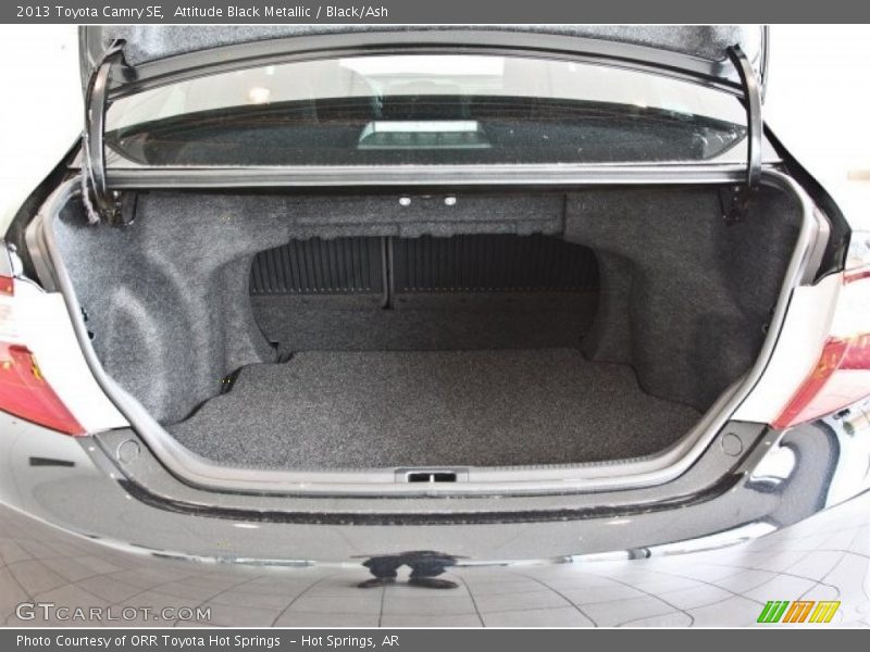 Attitude Black Metallic / Black/Ash 2013 Toyota Camry SE