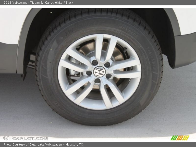 Candy White / Black 2013 Volkswagen Tiguan S