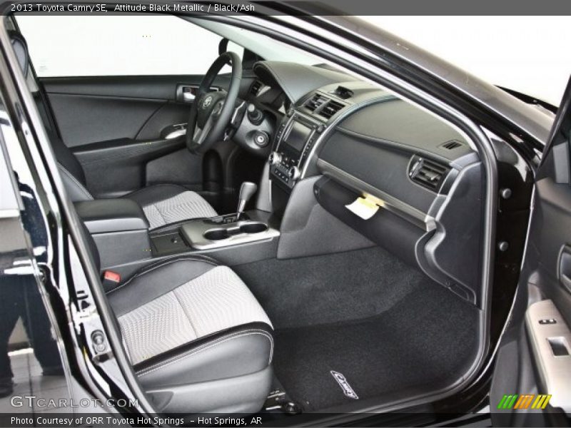 Attitude Black Metallic / Black/Ash 2013 Toyota Camry SE