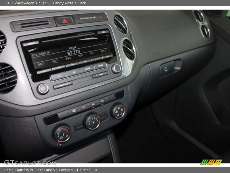 Candy White / Black 2013 Volkswagen Tiguan S