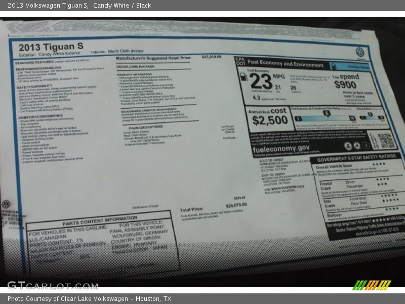 Candy White / Black 2013 Volkswagen Tiguan S