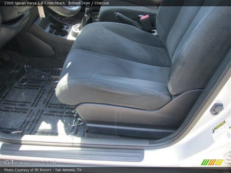 Brilliant Silver / Charcoal 2008 Nissan Versa 1.8 S Hatchback