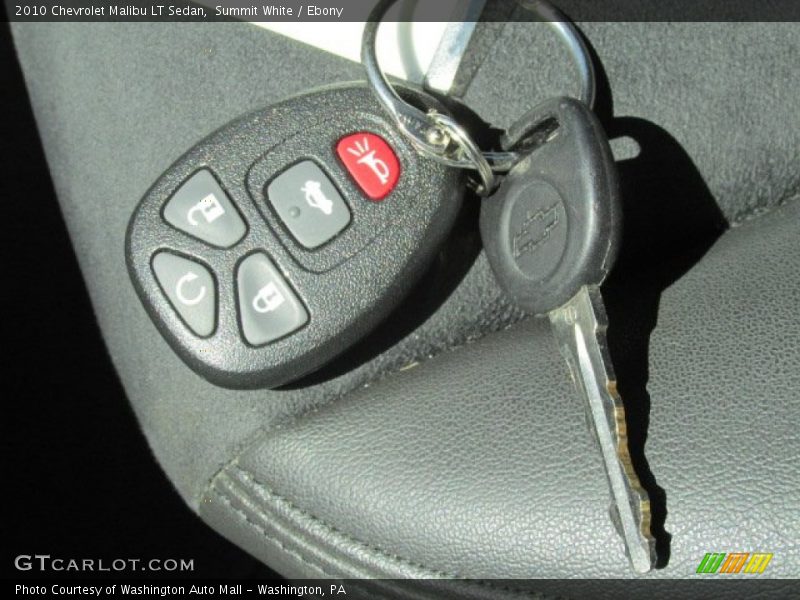 Summit White / Ebony 2010 Chevrolet Malibu LT Sedan