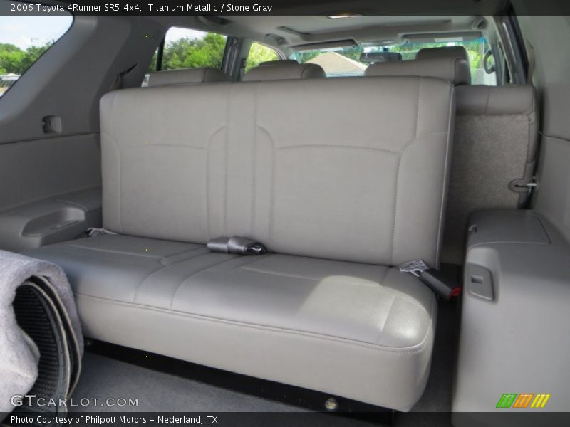 Titanium Metallic / Stone Gray 2006 Toyota 4Runner SR5 4x4