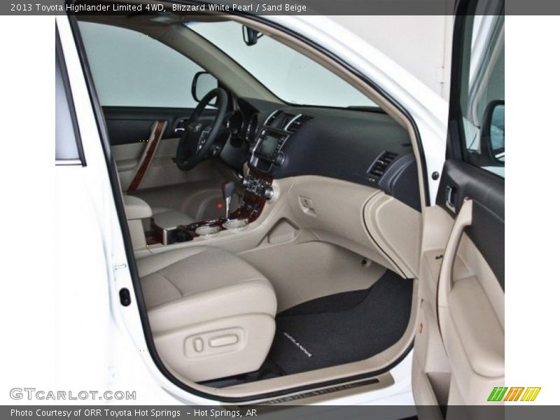 Blizzard White Pearl / Sand Beige 2013 Toyota Highlander Limited 4WD