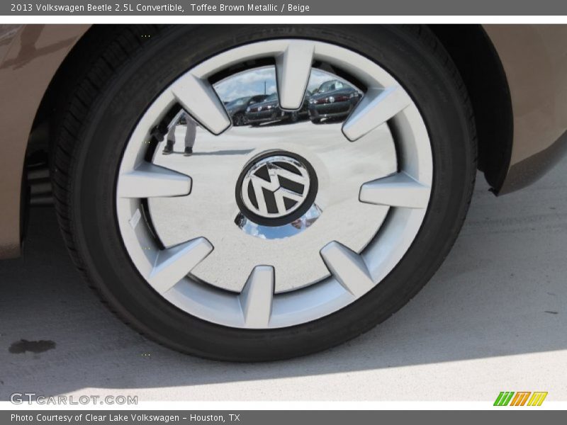Toffee Brown Metallic / Beige 2013 Volkswagen Beetle 2.5L Convertible