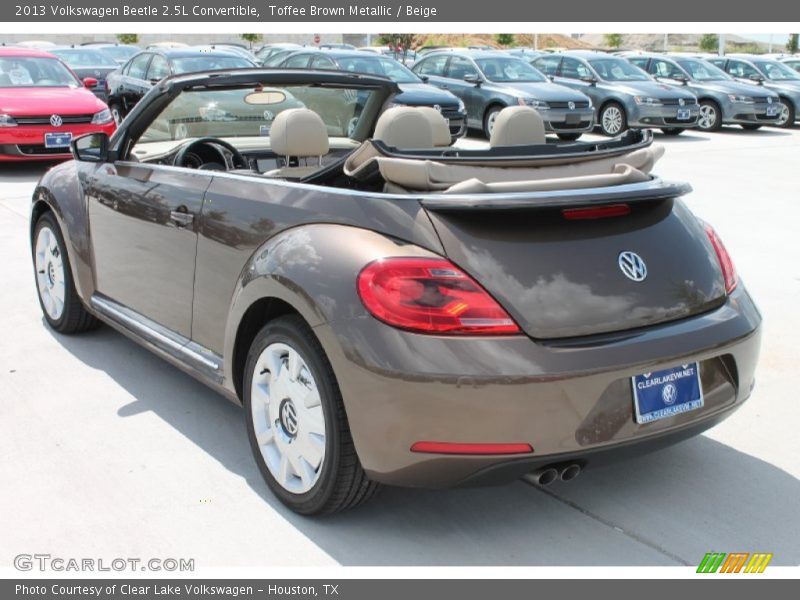Toffee Brown Metallic / Beige 2013 Volkswagen Beetle 2.5L Convertible