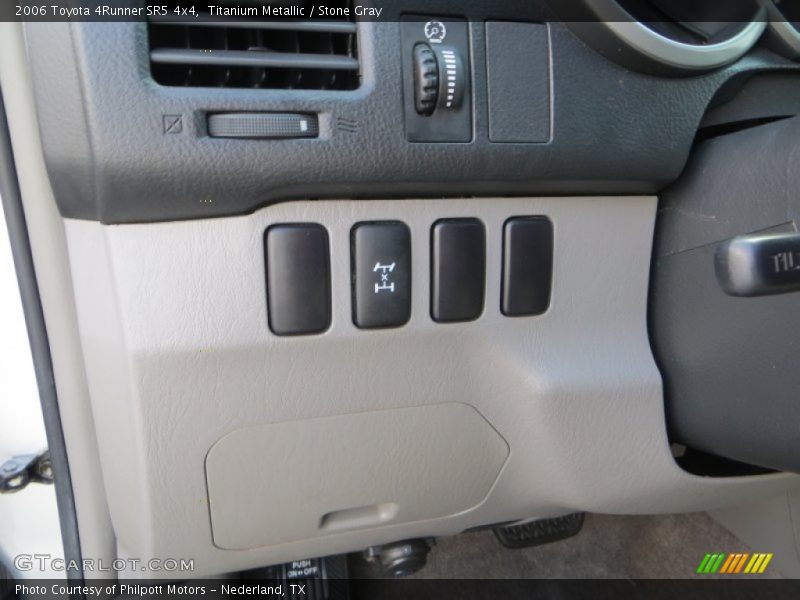 Titanium Metallic / Stone Gray 2006 Toyota 4Runner SR5 4x4