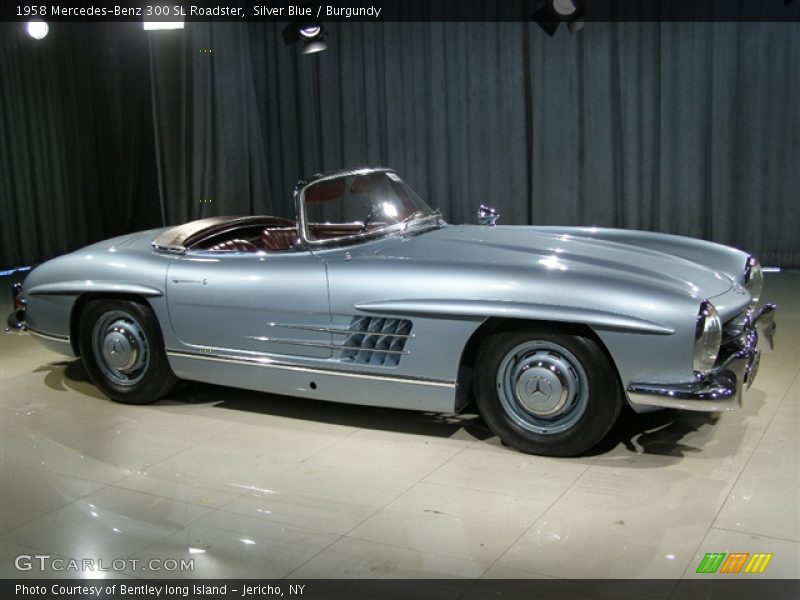 1958 Mercedes-Benz 300SL Roadster, Silver Blue / Burgundy Front Right - 1958 Mercedes-Benz 300 SL Roadster