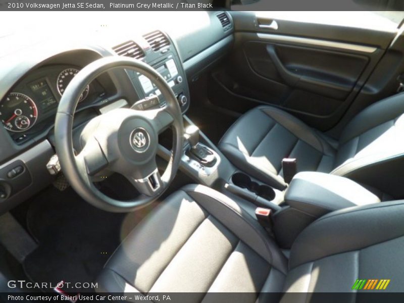 Platinum Grey Metallic / Titan Black 2010 Volkswagen Jetta SE Sedan