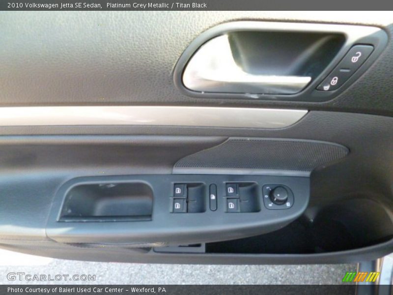 Platinum Grey Metallic / Titan Black 2010 Volkswagen Jetta SE Sedan