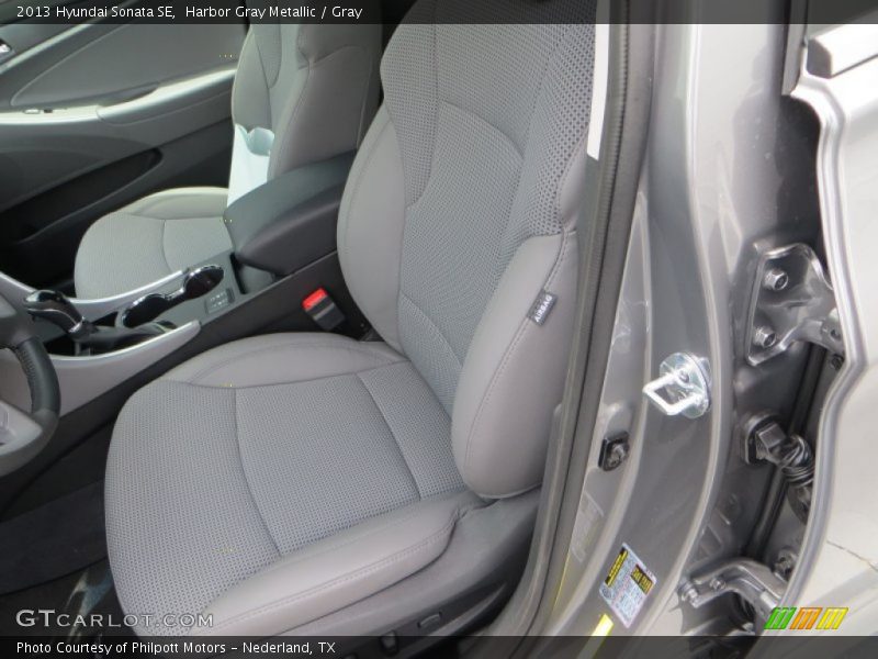 Harbor Gray Metallic / Gray 2013 Hyundai Sonata SE