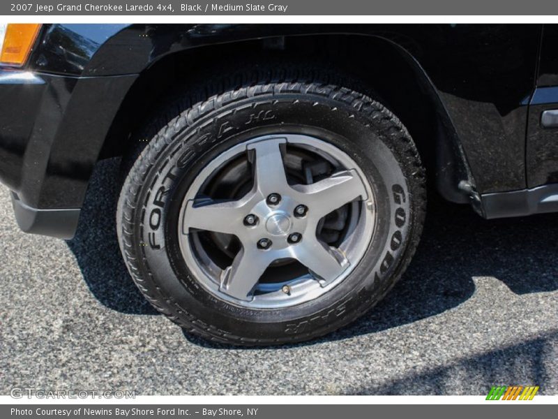 Black / Medium Slate Gray 2007 Jeep Grand Cherokee Laredo 4x4