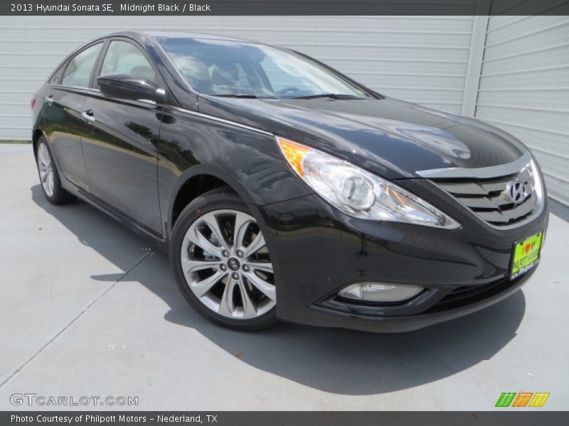 Midnight Black / Black 2013 Hyundai Sonata SE