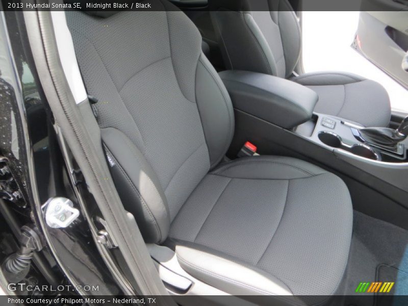 Midnight Black / Black 2013 Hyundai Sonata SE