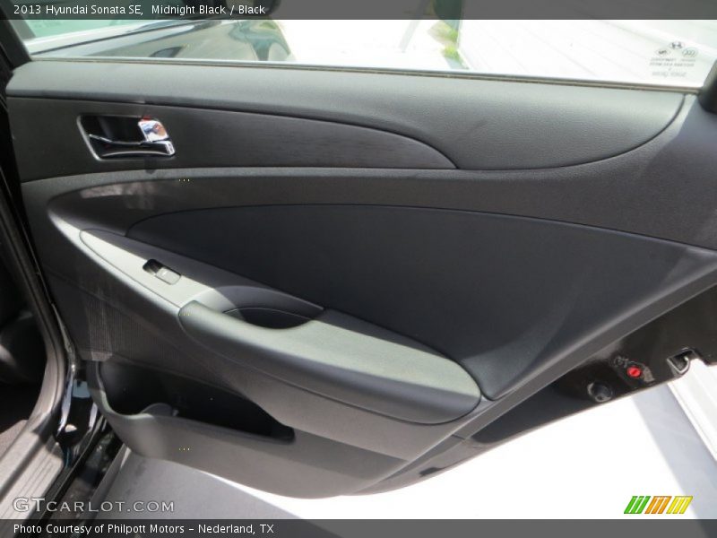 Midnight Black / Black 2013 Hyundai Sonata SE