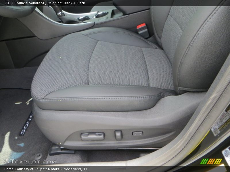 Midnight Black / Black 2013 Hyundai Sonata SE
