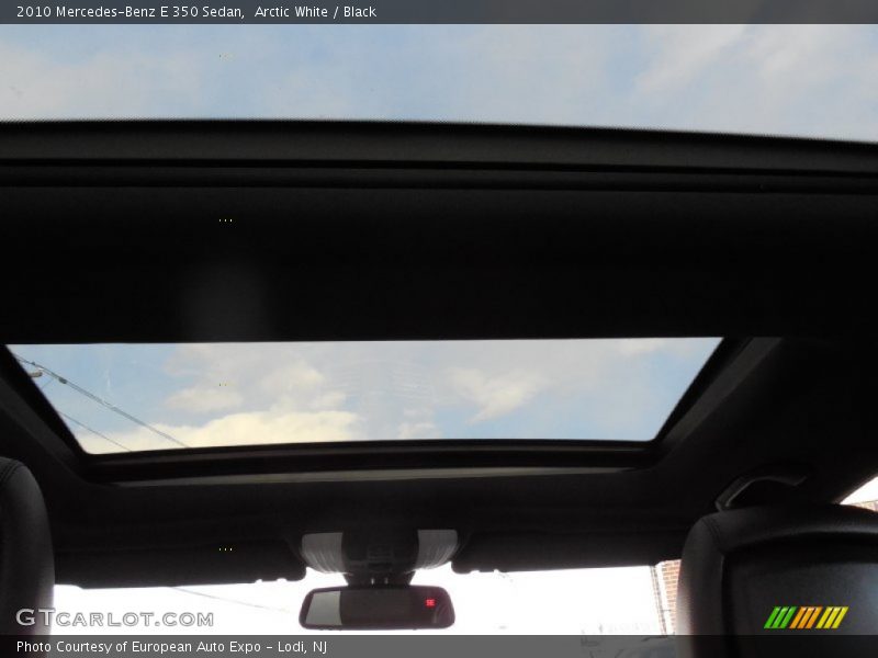 Arctic White / Black 2010 Mercedes-Benz E 350 Sedan