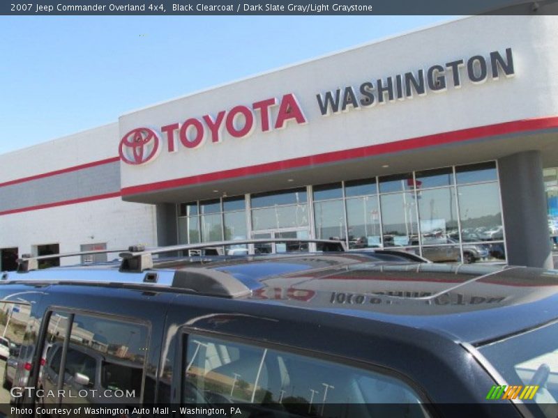 Black Clearcoat / Dark Slate Gray/Light Graystone 2007 Jeep Commander Overland 4x4