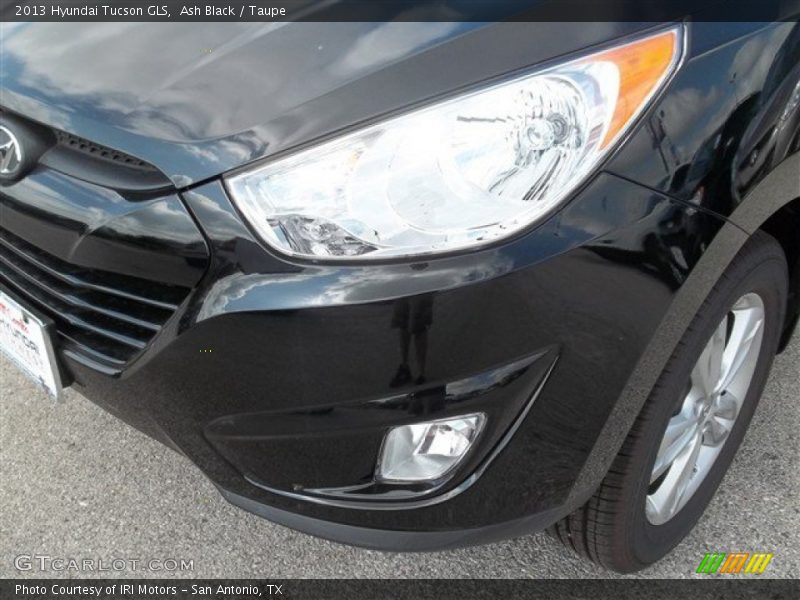 Ash Black / Taupe 2013 Hyundai Tucson GLS