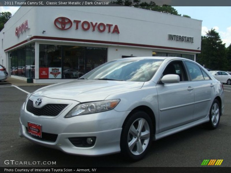 Classic Silver Metallic / Dark Charcoal 2011 Toyota Camry SE